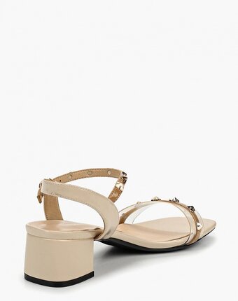 Миниатюра фотографии Босоножки chezoliny