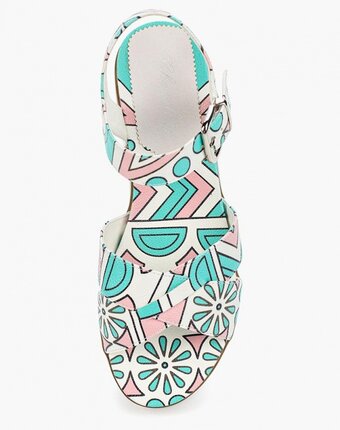 Миниатюра фотографии Сандалии chezoliny