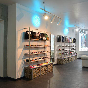 Фотография обувного магазина Top Sneakers