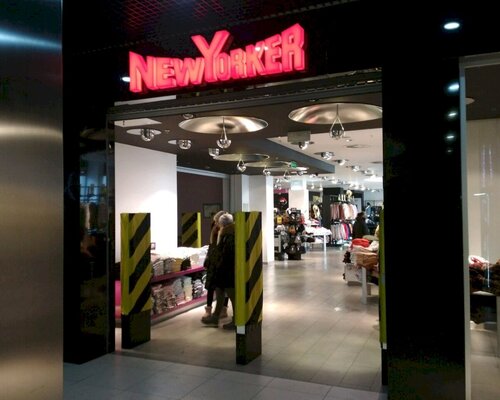 Фотография обувного магазина New Yorker