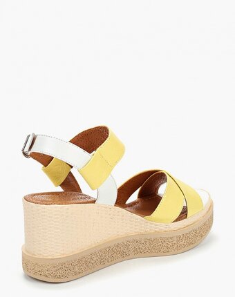 Миниатюра фотографии Босоножки mastille