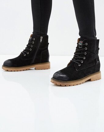 Миниатюра фотографии Ботинки chezoliny