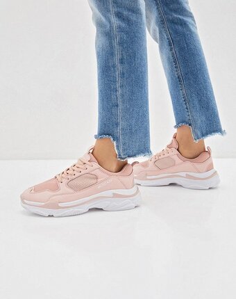 Миниатюра фотографии Кроссовки escan