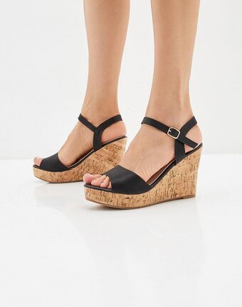 Миниатюра фотографии Босоножки catisa