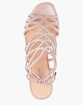 Миниатюра фотографии Босоножки oshade