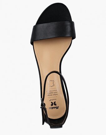 Миниатюра фотографии Босоножки bata