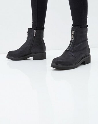 Миниатюра фотографии Ботинки dolce vita