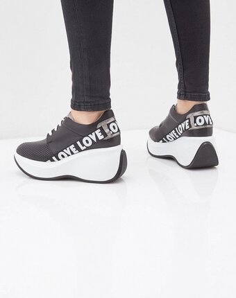 Миниатюра фотографии Кроссовки clovis