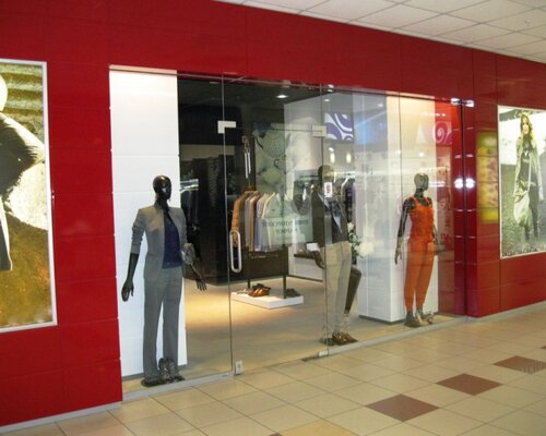 Фотография обувного магазина La Vitrine