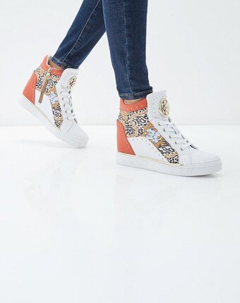 Миниатюра фотографии Кеды на танкетке guess