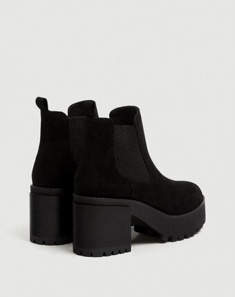 Миниатюра фотографии Сапоги pull&bear