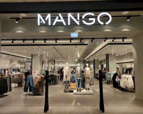 Фотография обувного магазина Mango