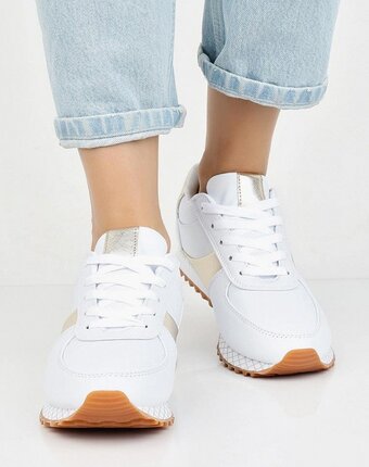 Миниатюра фотографии Кроссовки escan