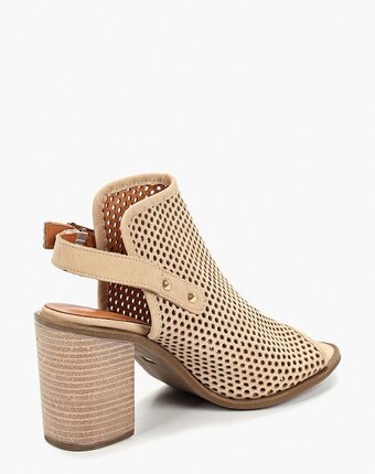 Миниатюра фотографии Босоножки respect