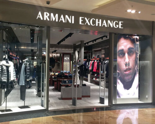 Фотография обувного магазина Armani Exchange