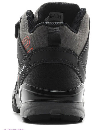 Миниатюра фотографии Кроссовки, strobbs