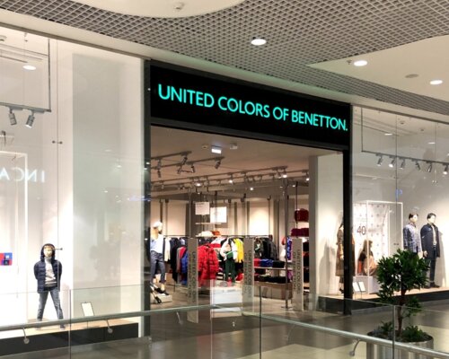 Фотография обувного магазина United colors of benetton