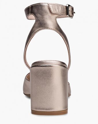 Миниатюра фотографии Босоножки portal