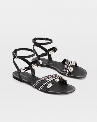 Миниатюра фотографии Сандалии stradivarius