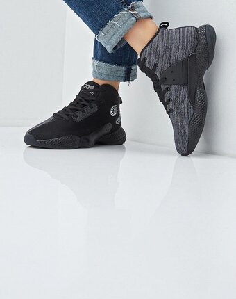 Миниатюра фотографии Кроссовки strobbs