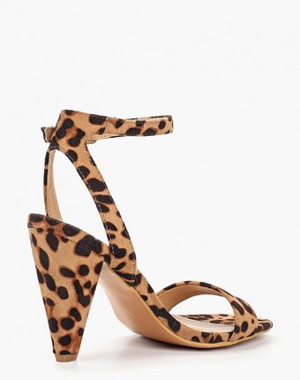 Миниатюра фотографии Босоножки malien