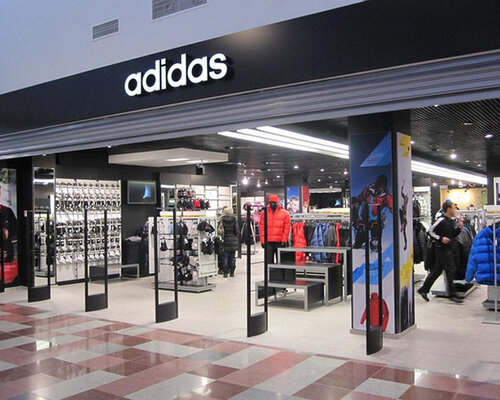 Фотография обувного магазина  Adidas