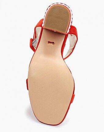 Миниатюра фотографии Босоножки inario