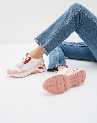 Миниатюра фотографии Кроссовки bata