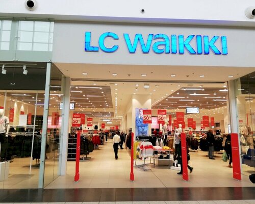 Фотография обувного магазина LC WAIKIKI