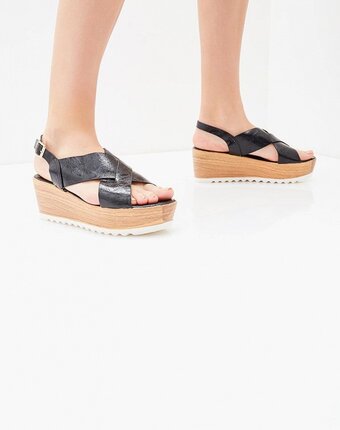 Миниатюра фотографии Босоножки exquily