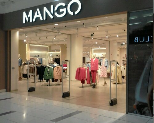 Фотография обувного магазина Mango