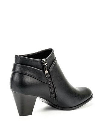 Миниатюра фотографии Женские ботинки instreet