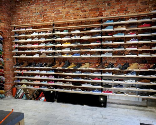 Фотография обувного магазина Simple boardshop