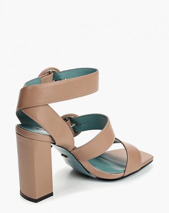 Миниатюра фотографии Босоножки vitacci