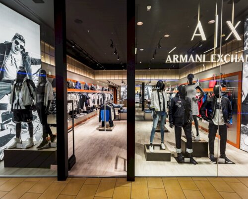 Фотография обувного магазина Armani Exchange