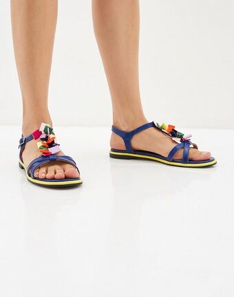 Миниатюра фотографии Сандалии betsy