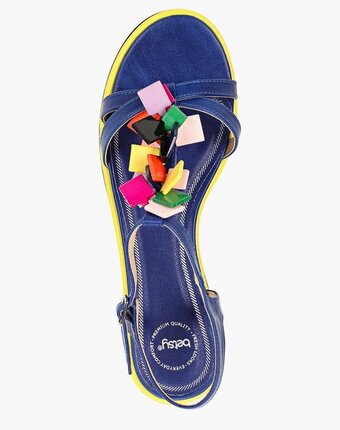 Миниатюра фотографии Сандалии betsy