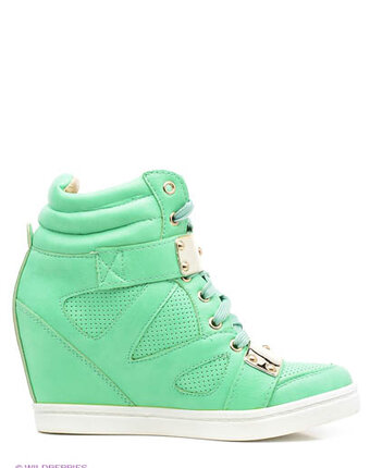 Миниатюра фотографии Сникеры, burlesque