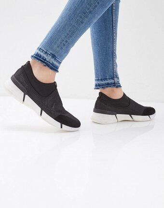 Миниатюра фотографии Кроссовки inuovo