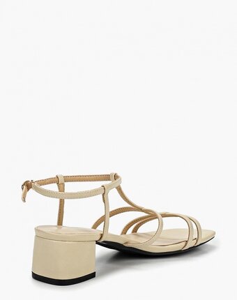 Миниатюра фотографии Босоножки chezoliny