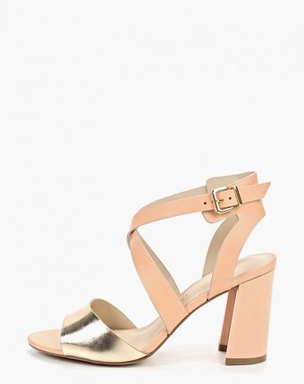 Миниатюра фотографии Босоножки indiana