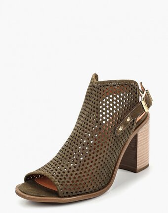 Миниатюра фотографии Босоножки respect