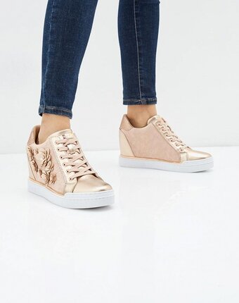 Миниатюра фотографии Кеды на танкетке guess