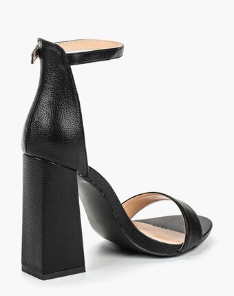 Миниатюра фотографии Босоножки malien