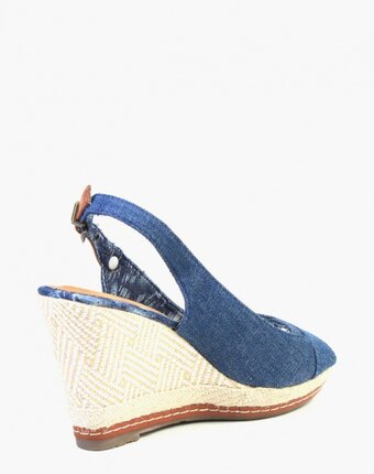 Миниатюра фотографии Босоножки airbox