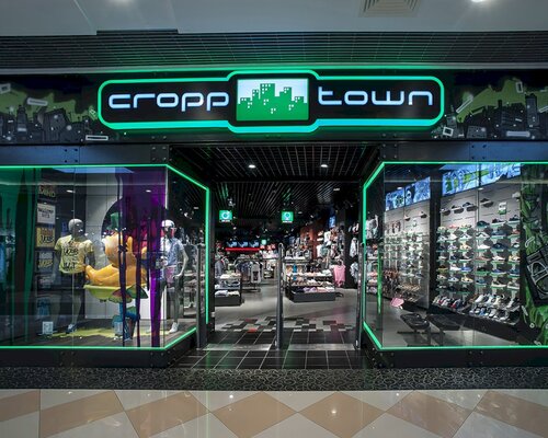 Фотография обувного магазина CROPP