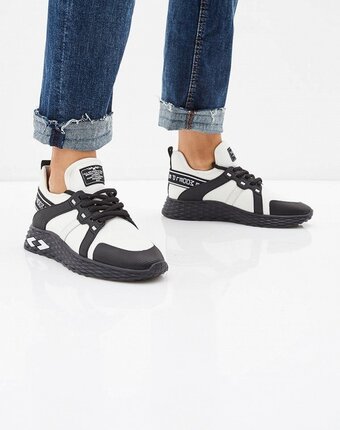 Миниатюра фотографии Кроссовки chezoliny