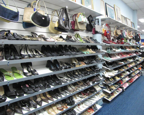 Фотография обувного магазина Смешные цены