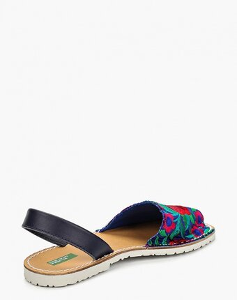 Миниатюра фотографии Сандалии united colors of benetton