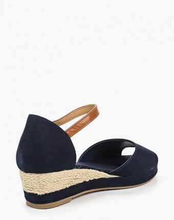 Миниатюра фотографии Босоножки malien